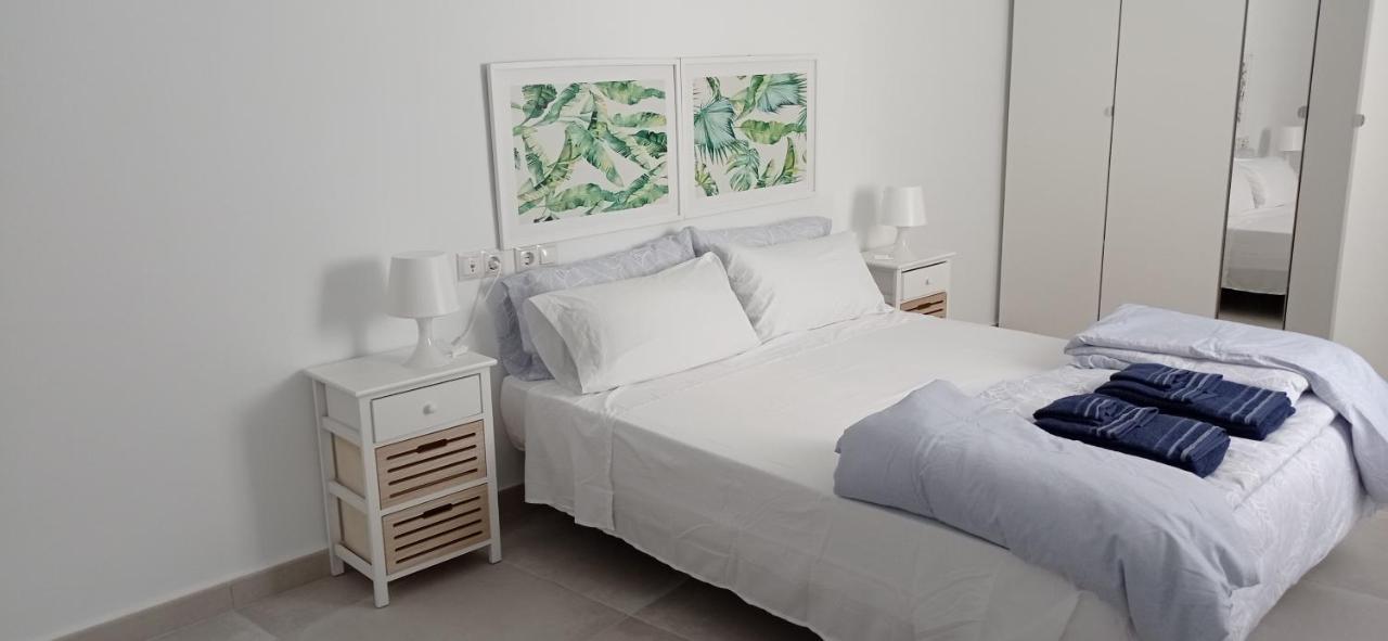 Apartamento casco histórico con ático. Appartamento Siviglia Esterno foto